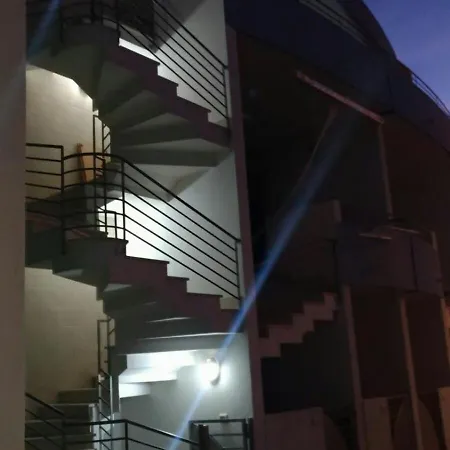 Serena Baia غالّيبولي